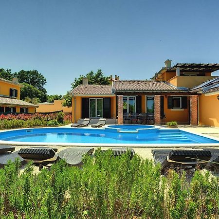 Villas Vea Histria Režanci エクステリア 写真