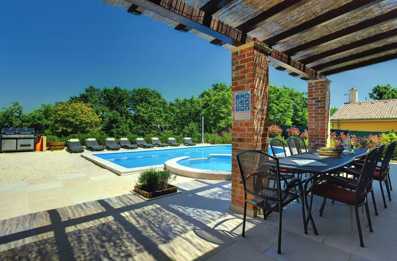Villas Vea Histria Režanci エクステリア 写真