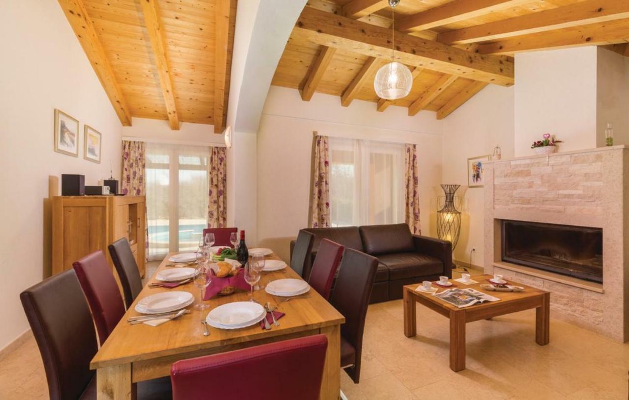 Villas Vea Histria Režanci エクステリア 写真