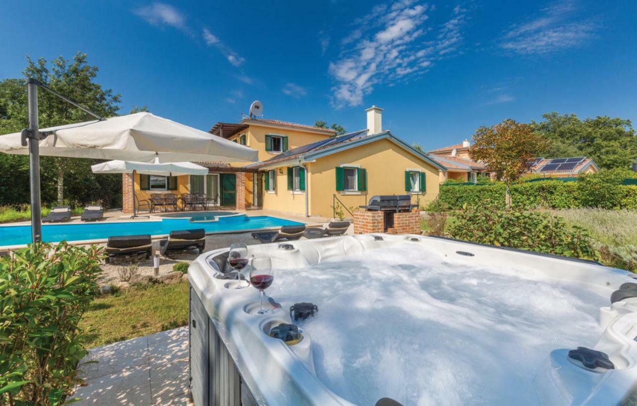 Villas Vea Histria Režanci エクステリア 写真