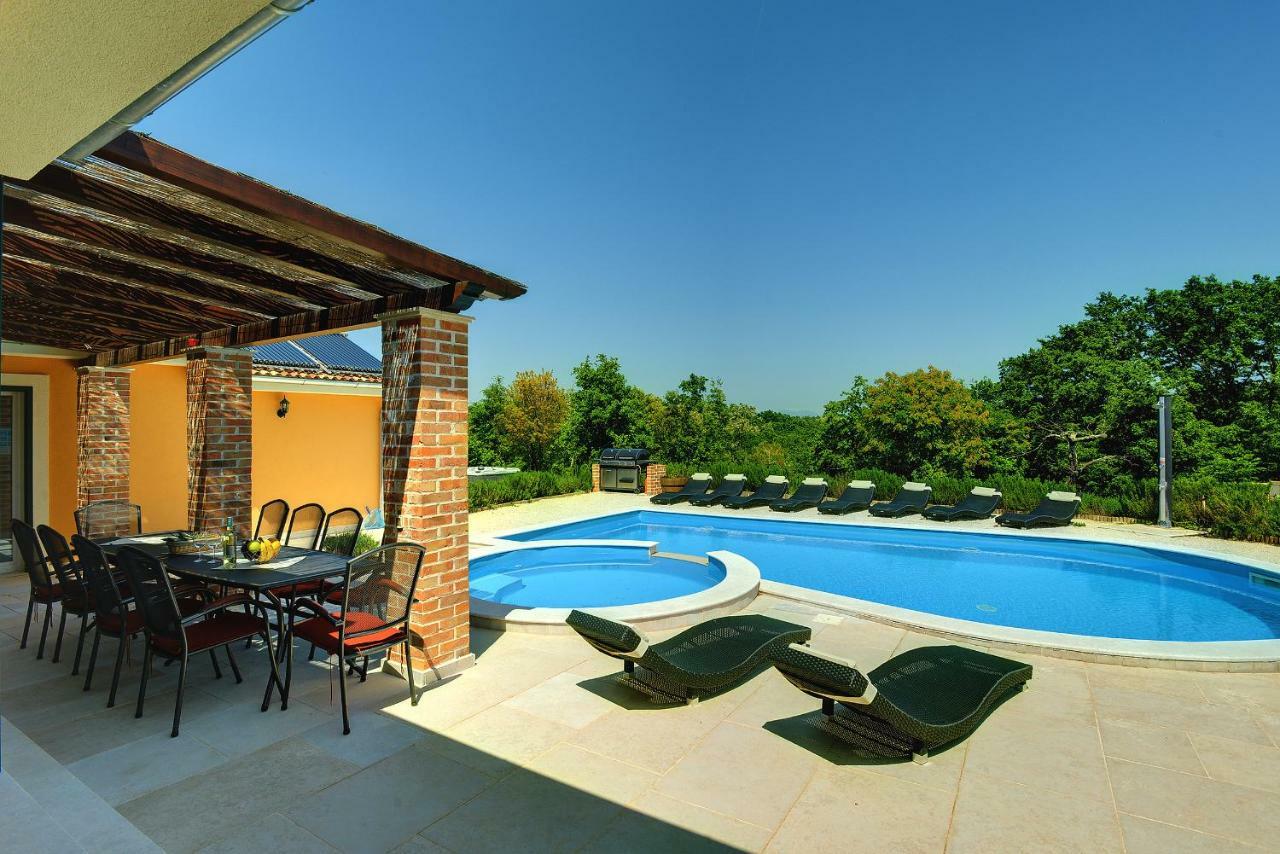Villas Vea Histria Režanci エクステリア 写真