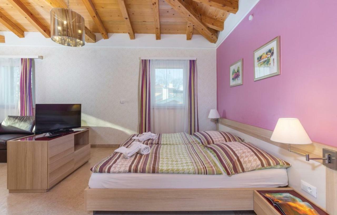 Villas Vea Histria Režanci エクステリア 写真